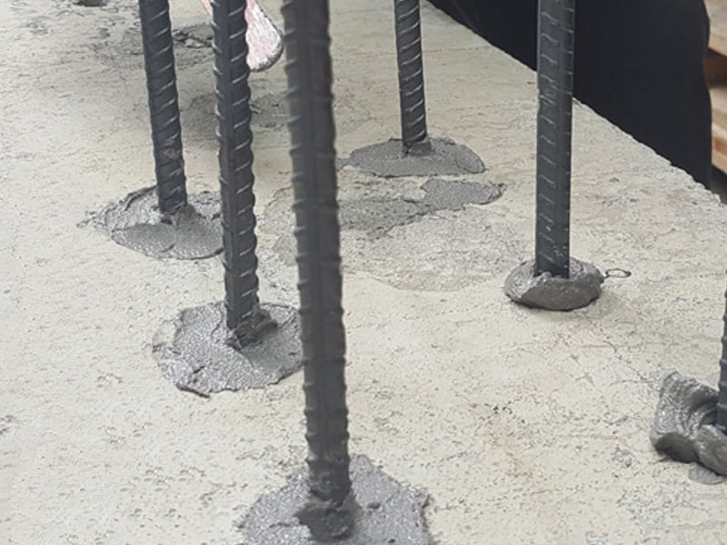 Reforços com Estrutura Metálica